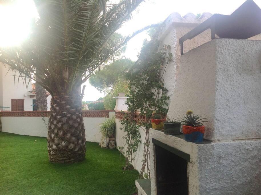 Casa A L'Escala Amb Jardi I Piscina Privada. Villa Bagian luar foto