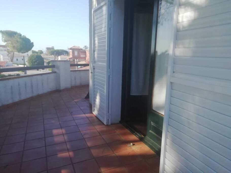 Casa A L'Escala Amb Jardi I Piscina Privada. Villa Bagian luar foto